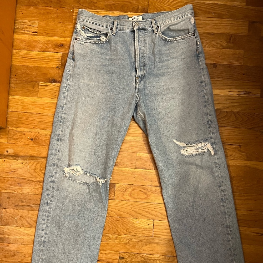Aritzia distressed jeans
